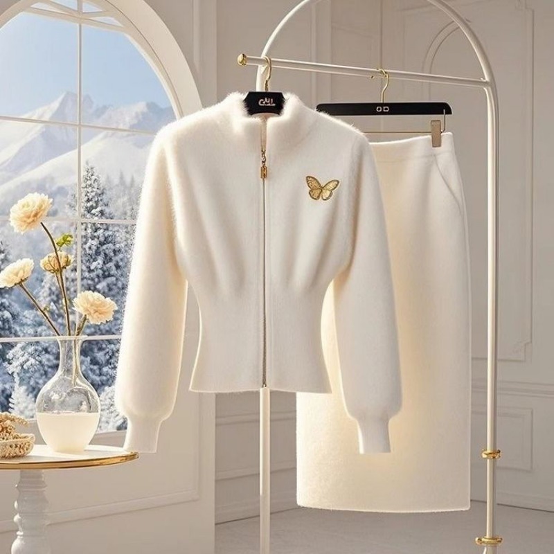 Embroidery Class - New Luxury High End Woolen Knitted