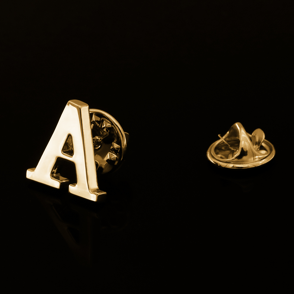 Quality Brass Initial A to Z 2 - Embroidery Letter M recension och pris
