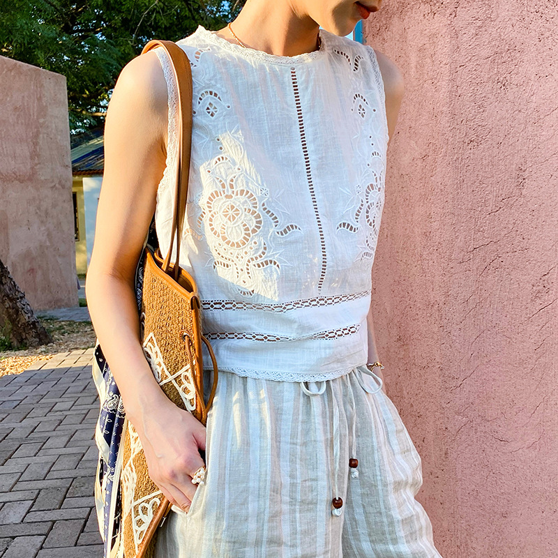 French Designer Boho White Cot - Embroidery Uniform recension och pris