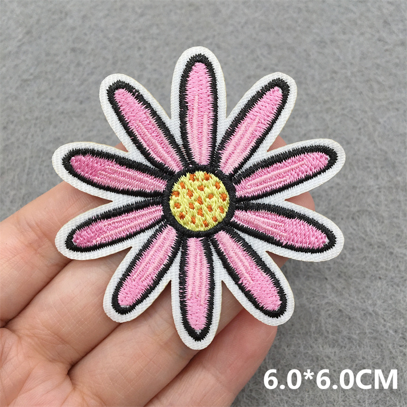 Cartoon Butterfly Cherry Embro - Embroidery Letter M recension och pris