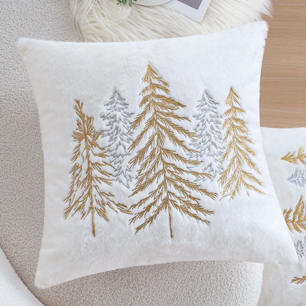 Christmas Faux Rabbit Fur Pill - Embroidery Xmas Tree recension och pris