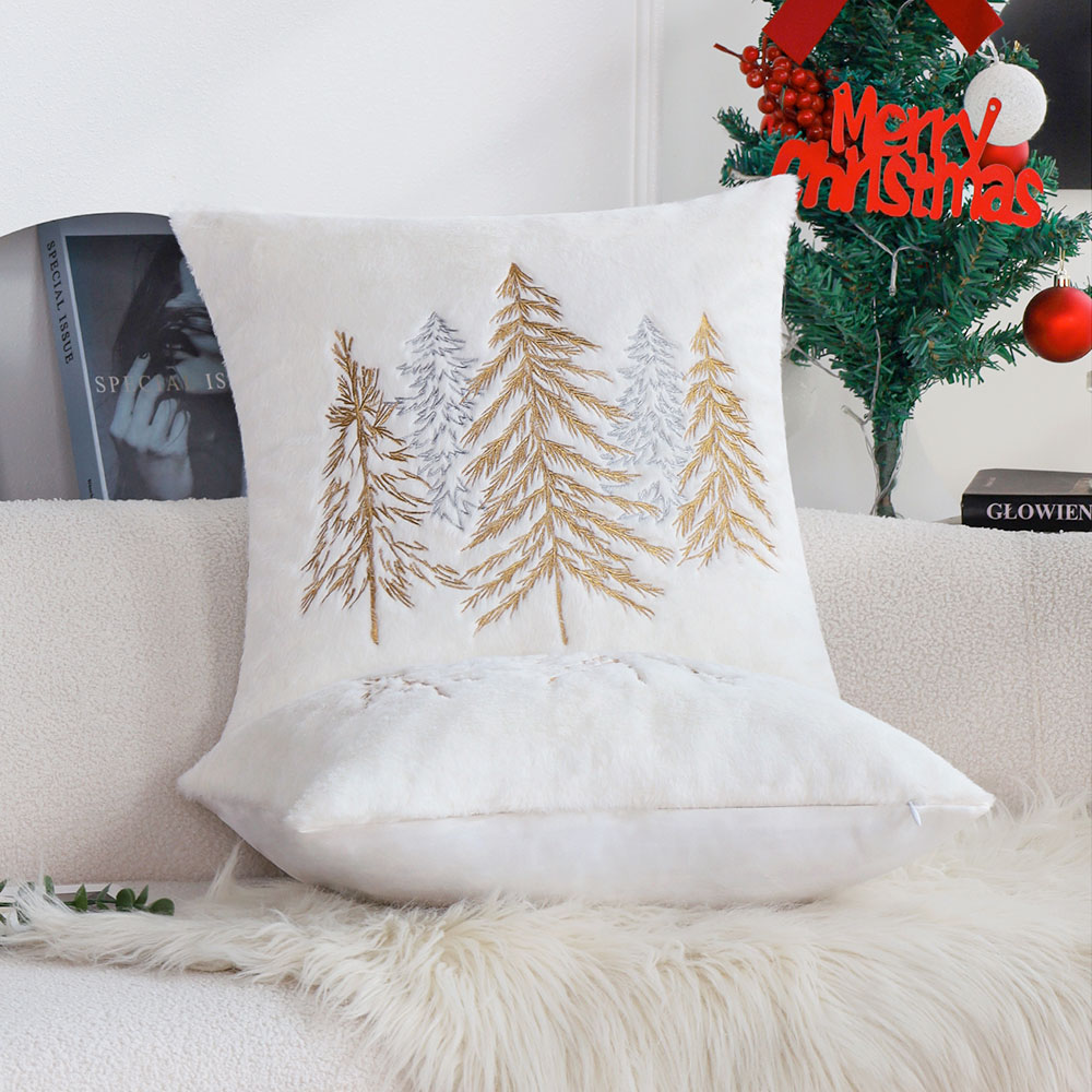 Christmas Faux Rabbit Fur Pill - Embroidery Xmas Tree recension och pris