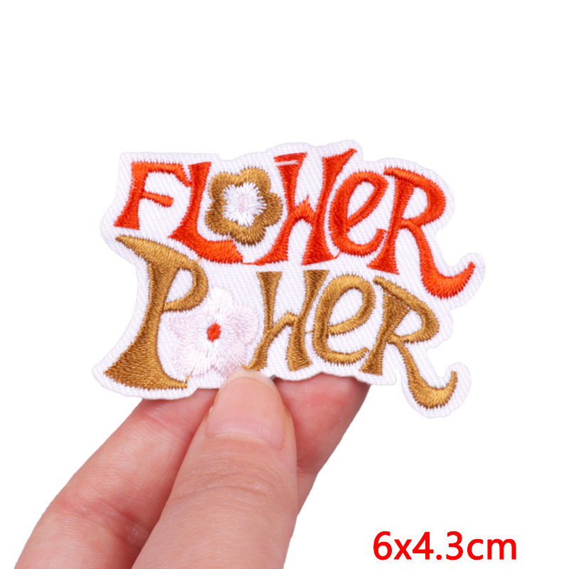 Cartoon Rainbow Embroidered Pa - Embroidery Letter M recension och pris