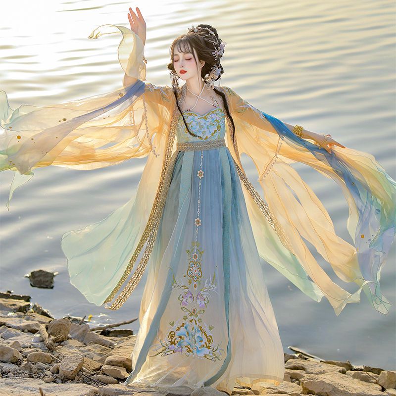 Chinese Hanfu Dress Women Trad - Embroidery Yellow recension och pris